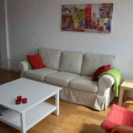 Appartamento Second Line Beach, Pool, Fast Wifi