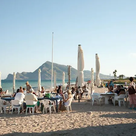 Second Line Beach, Pool, Fast Wifi *